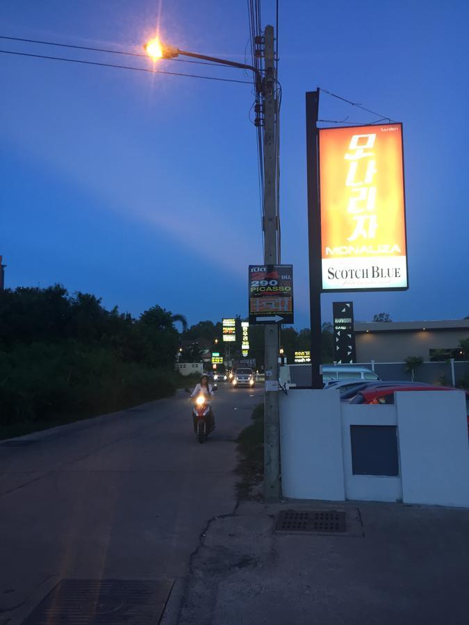 Picasso Motel Патая Екстериор снимка
